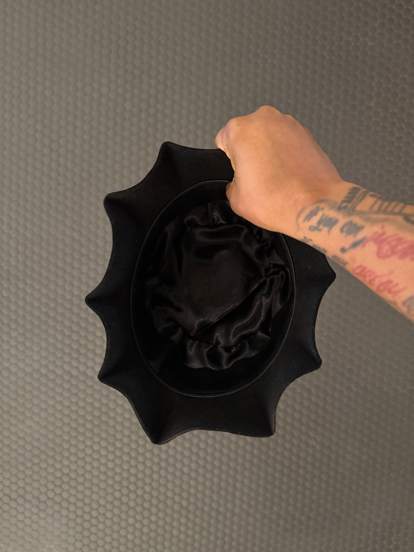 LA Blackout Bottle Cap Bucket